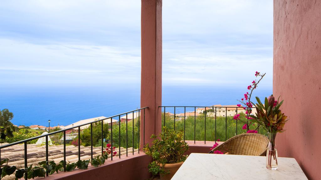 Atrio Hotel Estreito Da Calheta Room photo