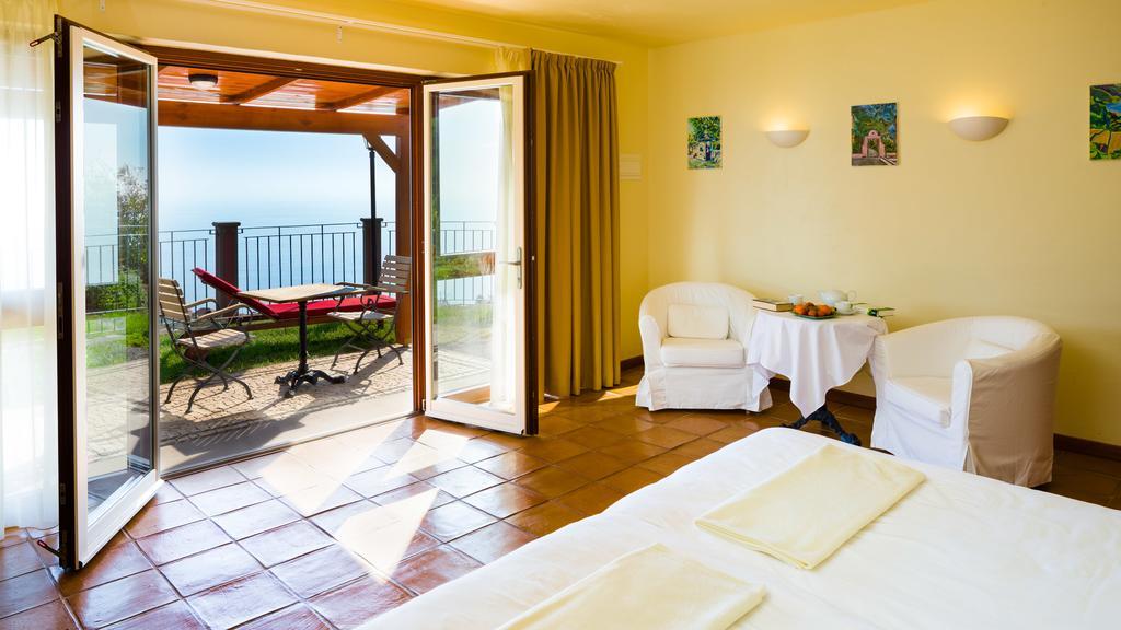 Atrio Hotel Estreito Da Calheta Room photo